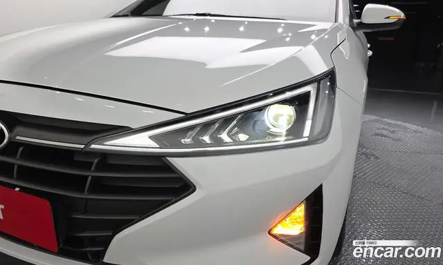 Hyundai Avante 2019 1.6 автомат (гидро), миниатюра 8