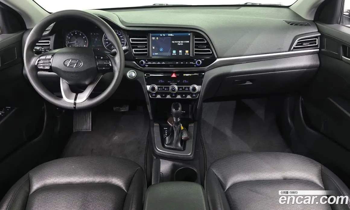 Hyundai Avante 2019 1.6 автомат (гидро), фото 10