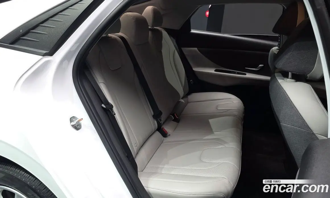 Hyundai Avante 2021 1.6 автомат (гидро), фото 12 Hyundai Avante 2021 1.6 автомат (гидро), фото 12
