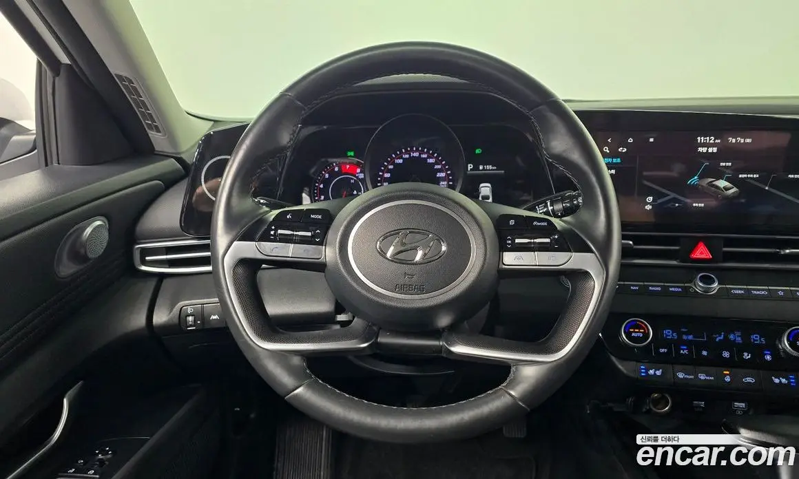 Hyundai Avante 2023 1.6 автомат (гидро), фото 13