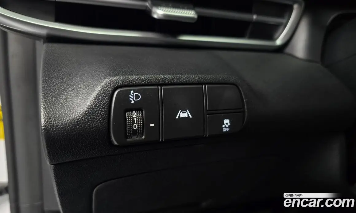 Hyundai Avante 2023 1.6 автомат (гидро), фото 14