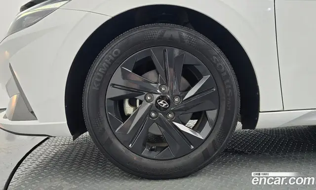 Hyundai Avante 2023 1.6 автомат (гидро), миниатюра 5