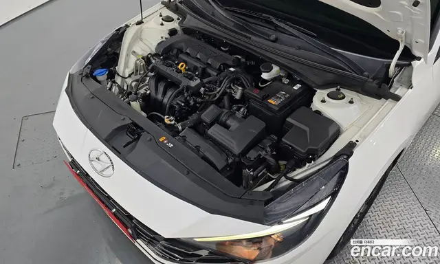 Hyundai Avante 2023 1.6 автомат (гидро), миниатюра 6