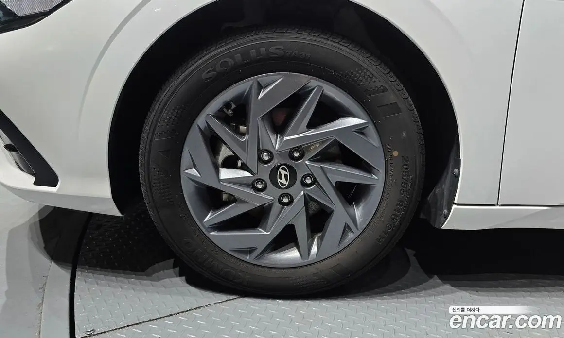 Hyundai Avante 2024 1.6 автомат (гидро), фото 5 Hyundai Avante 2024 1.6 автомат (гидро), фото 5