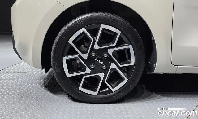 Kia Ray 2024 1.0 автомат (гидро), миниатюра 5 Kia Ray 2024 1.0 автомат (гидро), миниатюра 5
