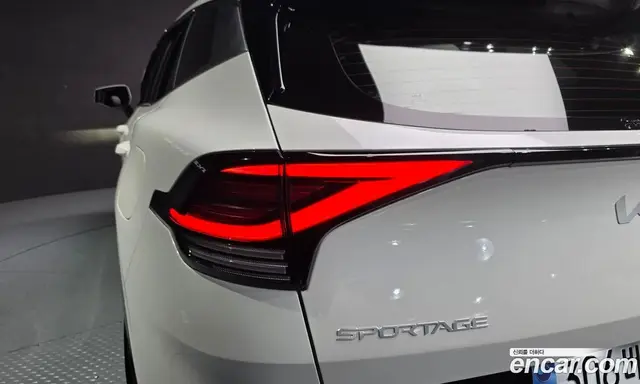 Kia Sportage 2024 2.0 автомат (гидро), миниатюра 9 Kia Sportage 2024 2.0 автомат (гидро), миниатюра 9