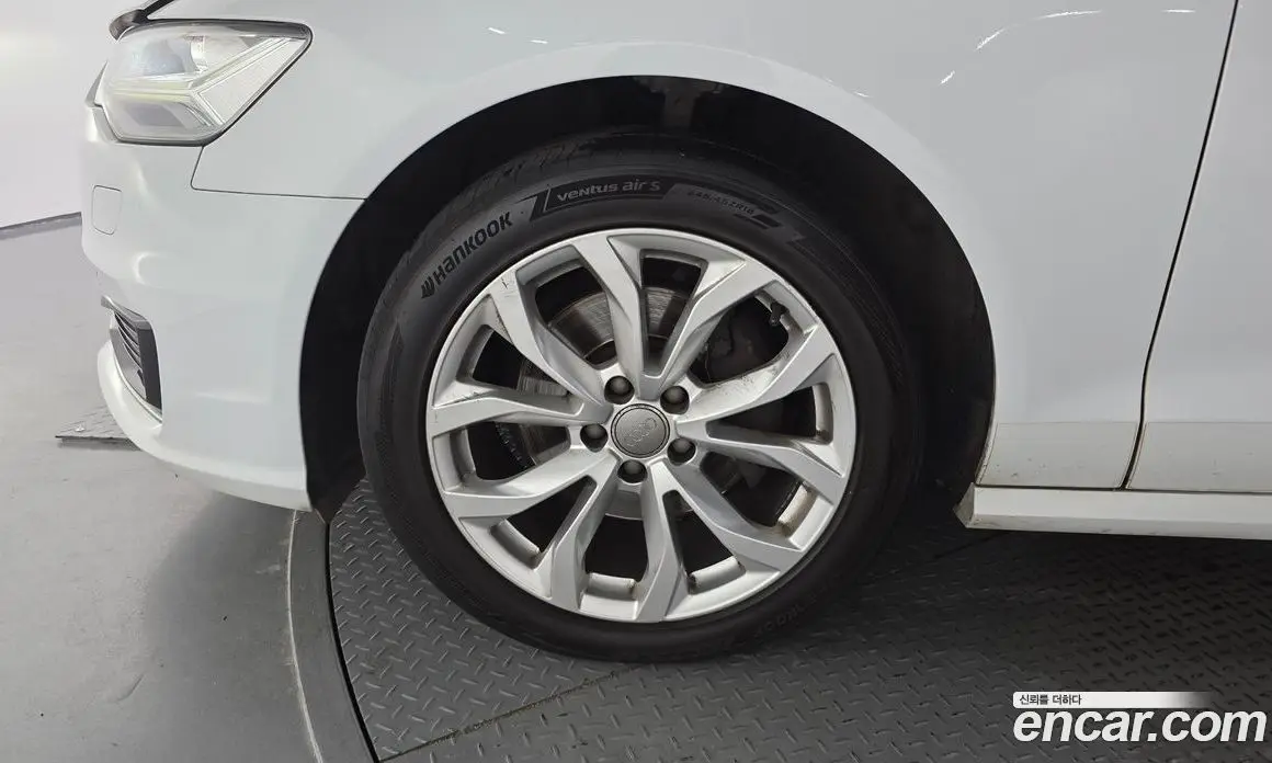 Audi A6 2016 2.0 автомат (гидро), фото 5 Audi A6 2016 2.0 автомат (гидро), фото 5