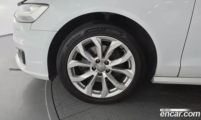 Audi A6 2016 2.0 автомат (гидро), миниатюра 5 Audi A6 2016 2.0 автомат (гидро), миниатюра 5