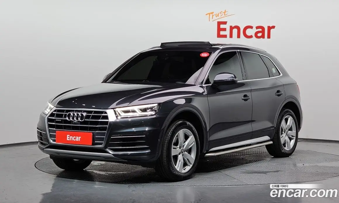 Audi Q5 2020 2.0 автомат (гидро), фото 1 Audi Q5 2020 2.0 автомат (гидро), фото 1