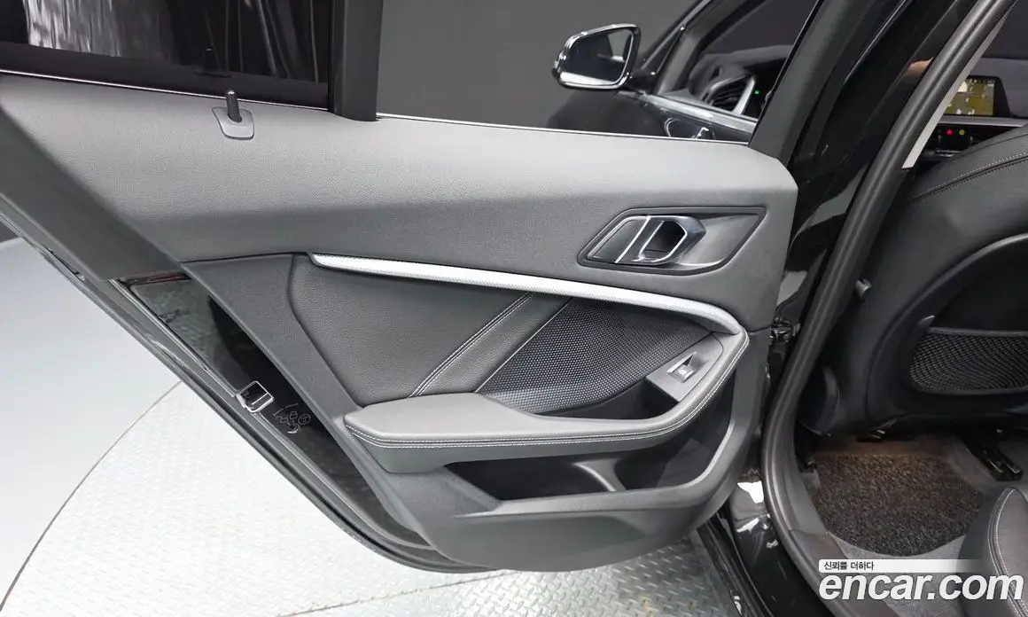 BMW 1 серия 2021 2.0 автомат (гидро), фото 14