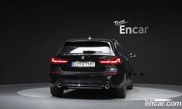 BMW 1 серия 2021 2.0 автомат (гидро), миниатюра 3