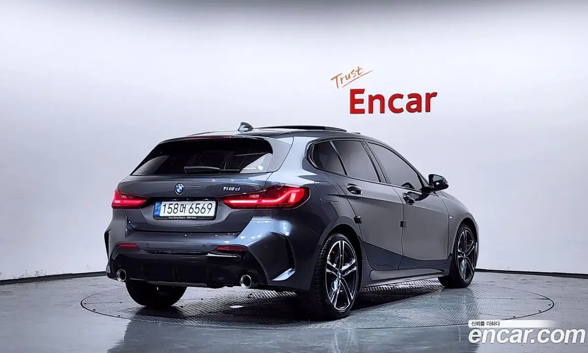 BMW 1 серия 2021 2.0 автомат (гидро), фото 2 BMW 1 серия 2021 2.0 автомат (гидро), фото 2