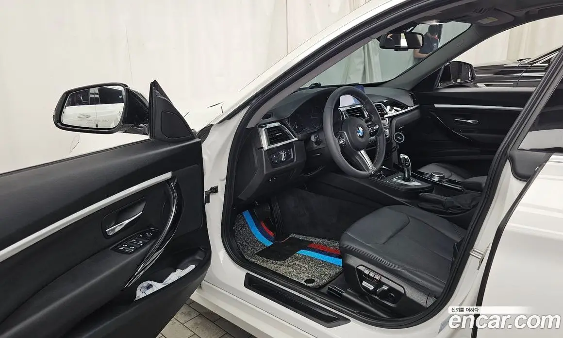 BMW 3 серия 2019 2.0 автомат (гидро), фото 13 BMW 3 серия 2019 2.0 автомат (гидро), фото 13