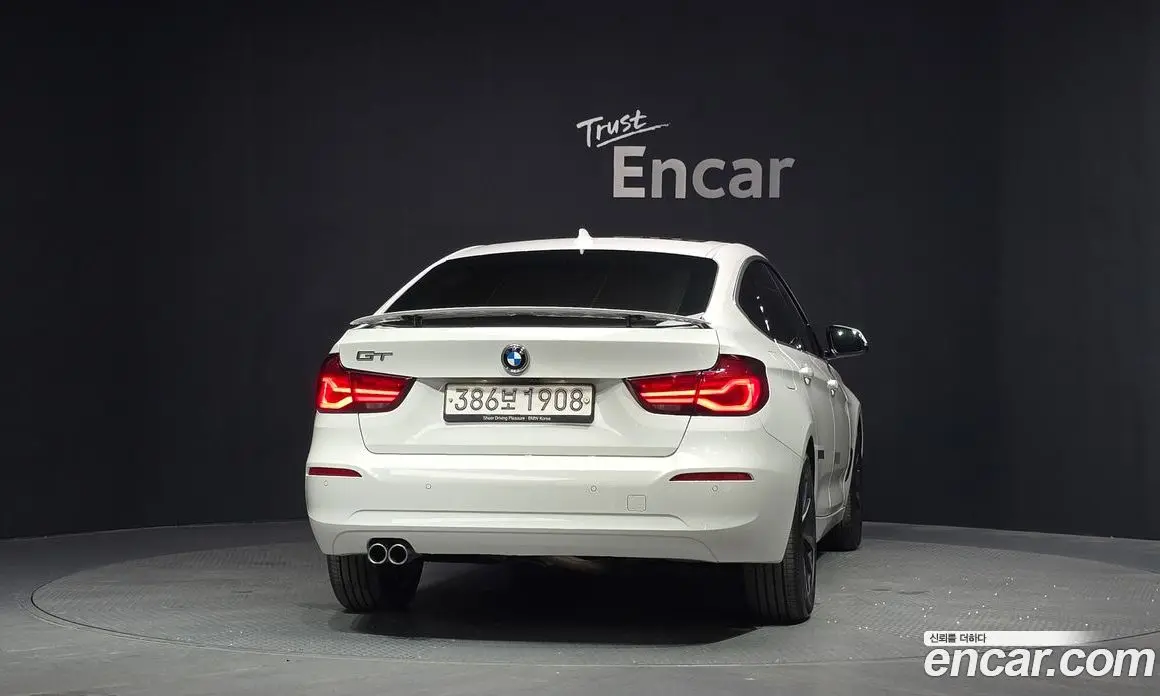 BMW 3 серия 2019 2.0 автомат (гидро), фото 4 BMW 3 серия 2019 2.0 автомат (гидро), фото 4