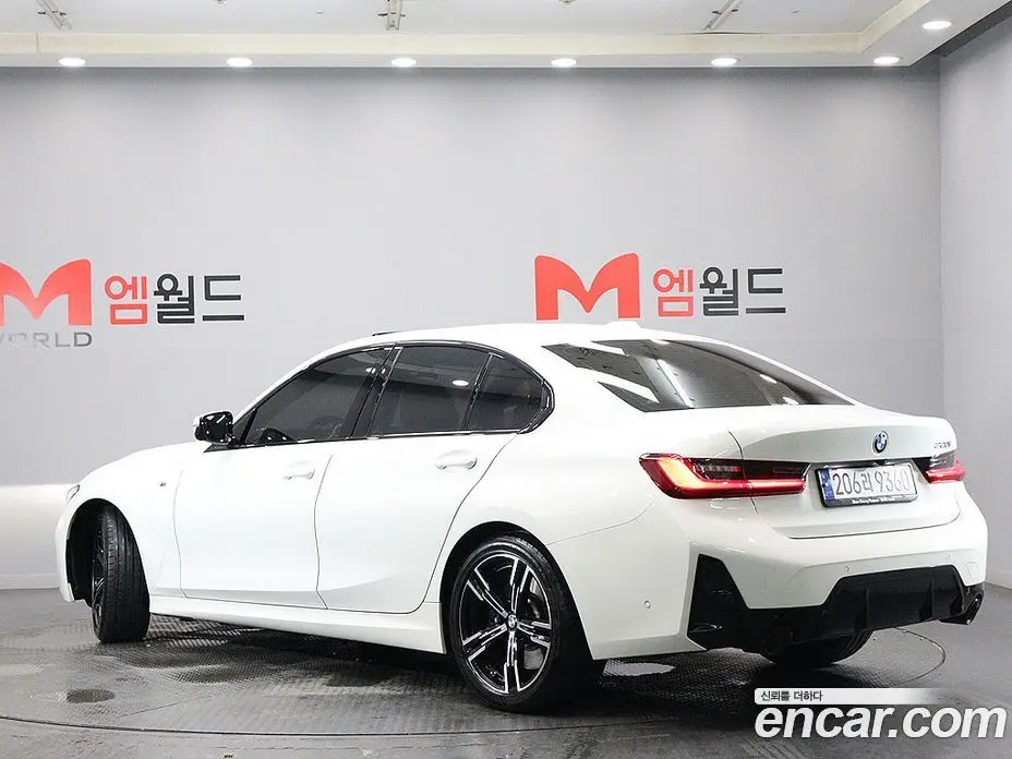 BMW 3 серия 2023 2.0 автомат (гидро), фото 4