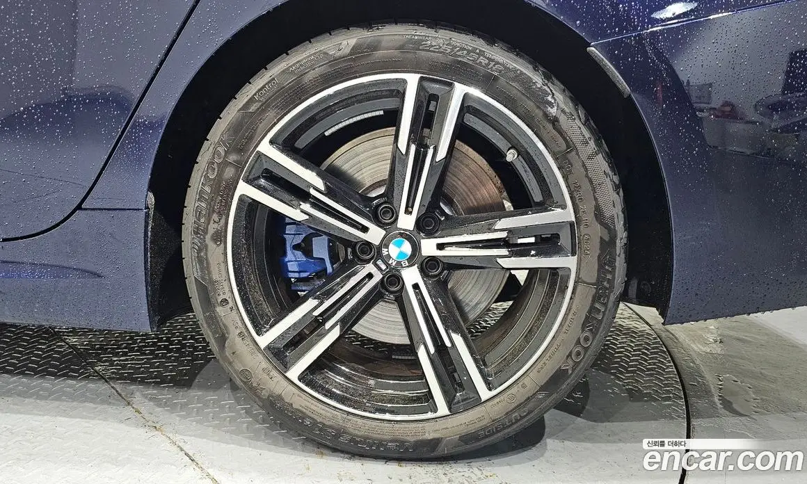 BMW 3 серия 2025 2.0 автомат (гидро), фото 7 BMW 3 серия 2025 2.0 автомат (гидро), фото 7