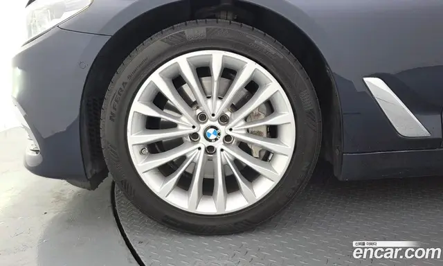 BMW 5 серия 2019 2.0 автомат (гидро), миниатюра 5 BMW 5 серия 2019 2.0 автомат (гидро), миниатюра 5