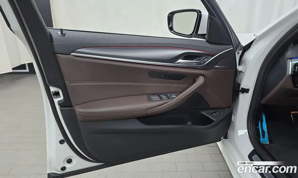 BMW 5 серия 2022 2.0 автомат (гидро), фото 13 BMW 5 серия 2022 2.0 автомат (гидро), фото 13