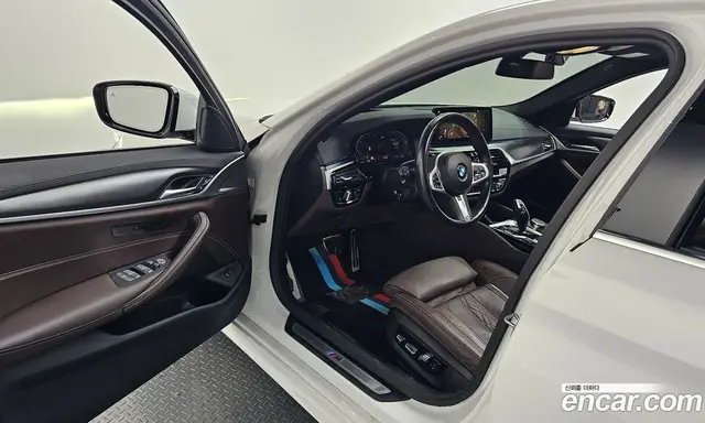 BMW 5 серия 2023 2.0 автомат (гидро), миниатюра 10 BMW 5 серия 2023 2.0 автомат (гидро), миниатюра 10