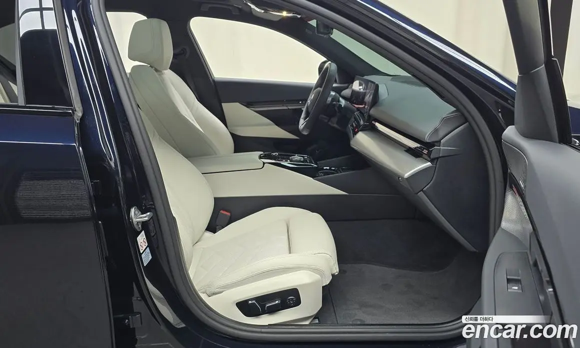 BMW 5 серия 2024 2.0 автомат (гидро), фото 15 BMW 5 серия 2024 2.0 автомат (гидро), фото 15