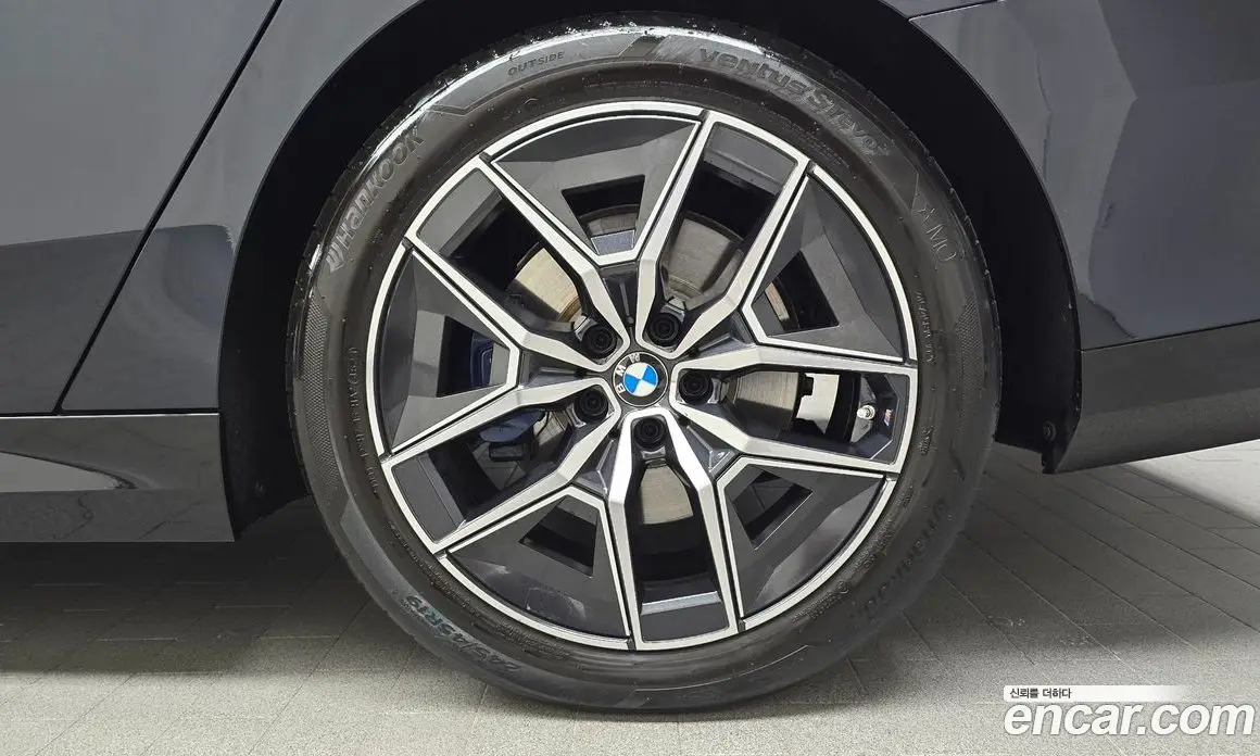 BMW 5 серия 2024 2.0 автомат (гидро), фото 6 BMW 5 серия 2024 2.0 автомат (гидро), фото 6