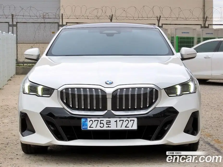 BMW 5 серия 2025 2.0 автомат (гидро), фото 1 BMW 5 серия 2025 2.0 автомат (гидро), фото 1