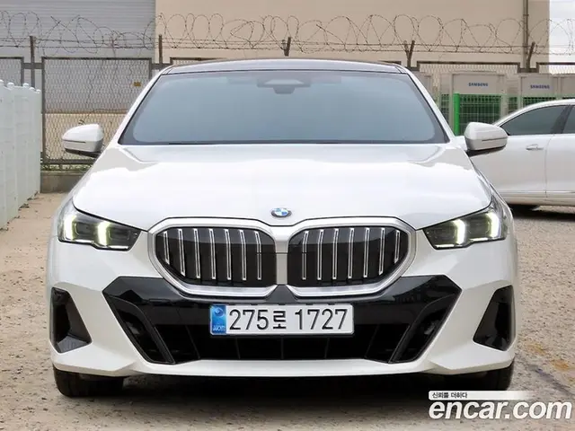 BMW 5 серия 2025 2.0 автомат (гидро), миниатюра 1 BMW 5 серия 2025 2.0 автомат (гидро), миниатюра 1