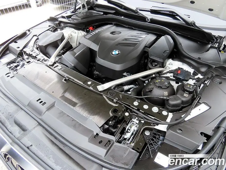 BMW 5 серия 2025 2.0 автомат (гидро), фото 19 BMW 5 серия 2025 2.0 автомат (гидро), фото 19