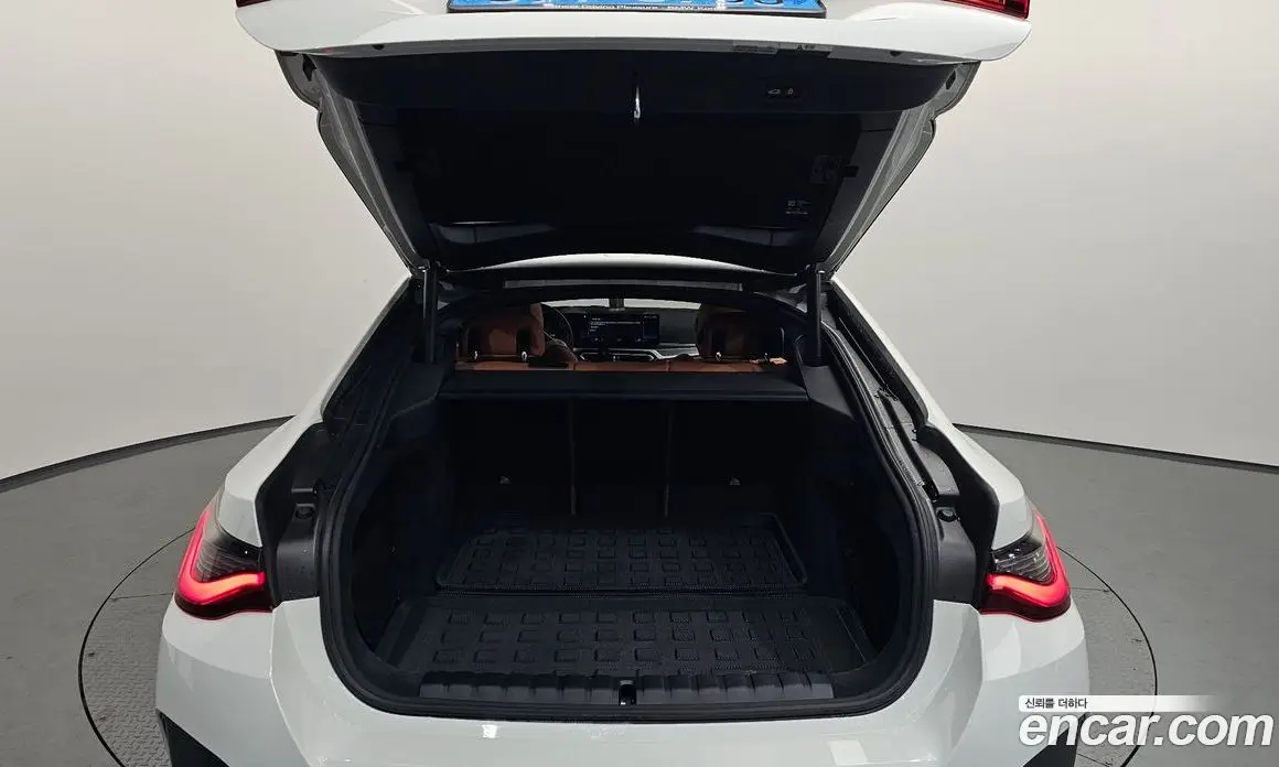 BMW i4 2022 0.2 автомат (гидро), фото 26