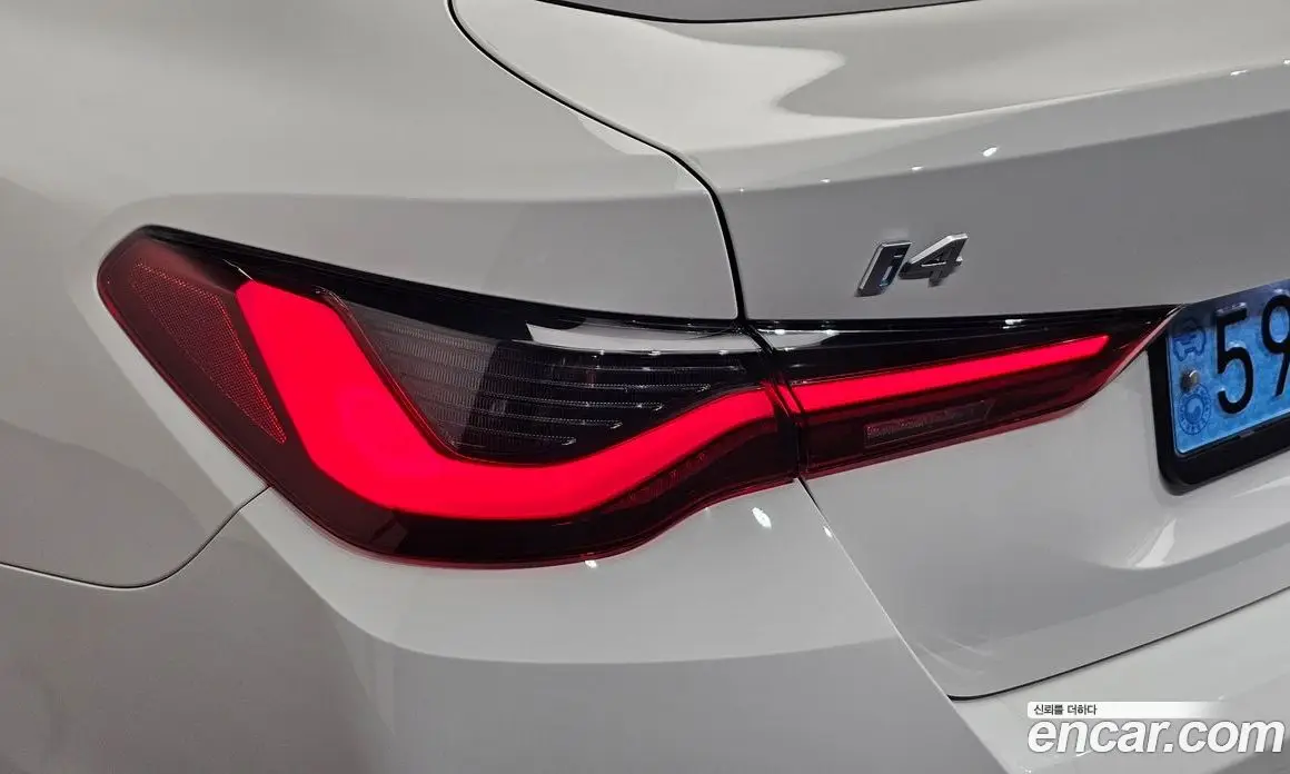 BMW i4 2022 0.2 автомат (гидро), фото 8