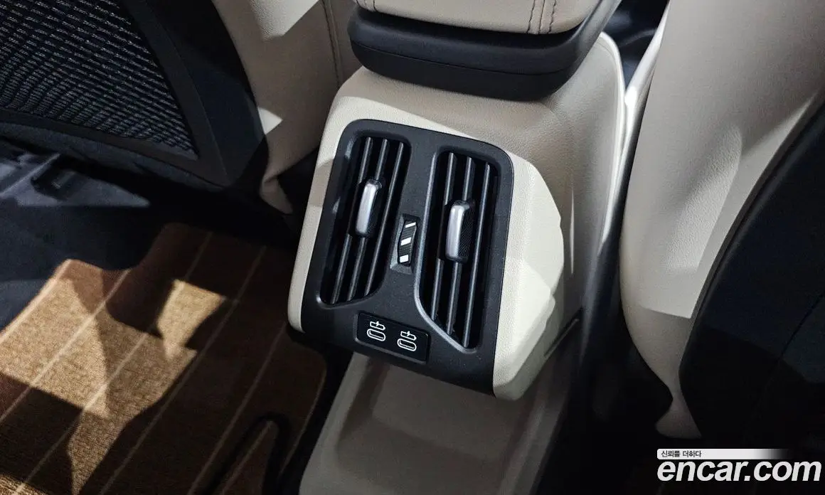 BMW X1 2024 2.0 автомат (гидро), фото 32 BMW X1 2024 2.0 автомат (гидро), фото 32