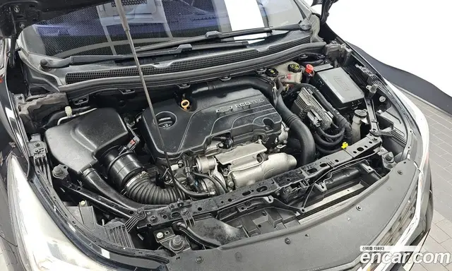 Chevrolet Cruze 2017 1.4 автомат (гидро), миниатюра 6 Chevrolet Cruze 2017 1.4 автомат (гидро), миниатюра 6