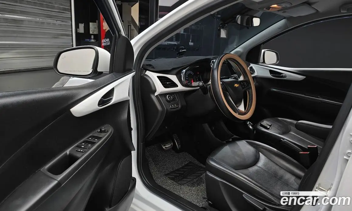Chevrolet Spark 2015 1.0 автомат (гидро), фото 13
