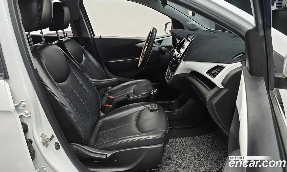 Chevrolet Spark 2015 1.0 автомат (гидро), фото 16
