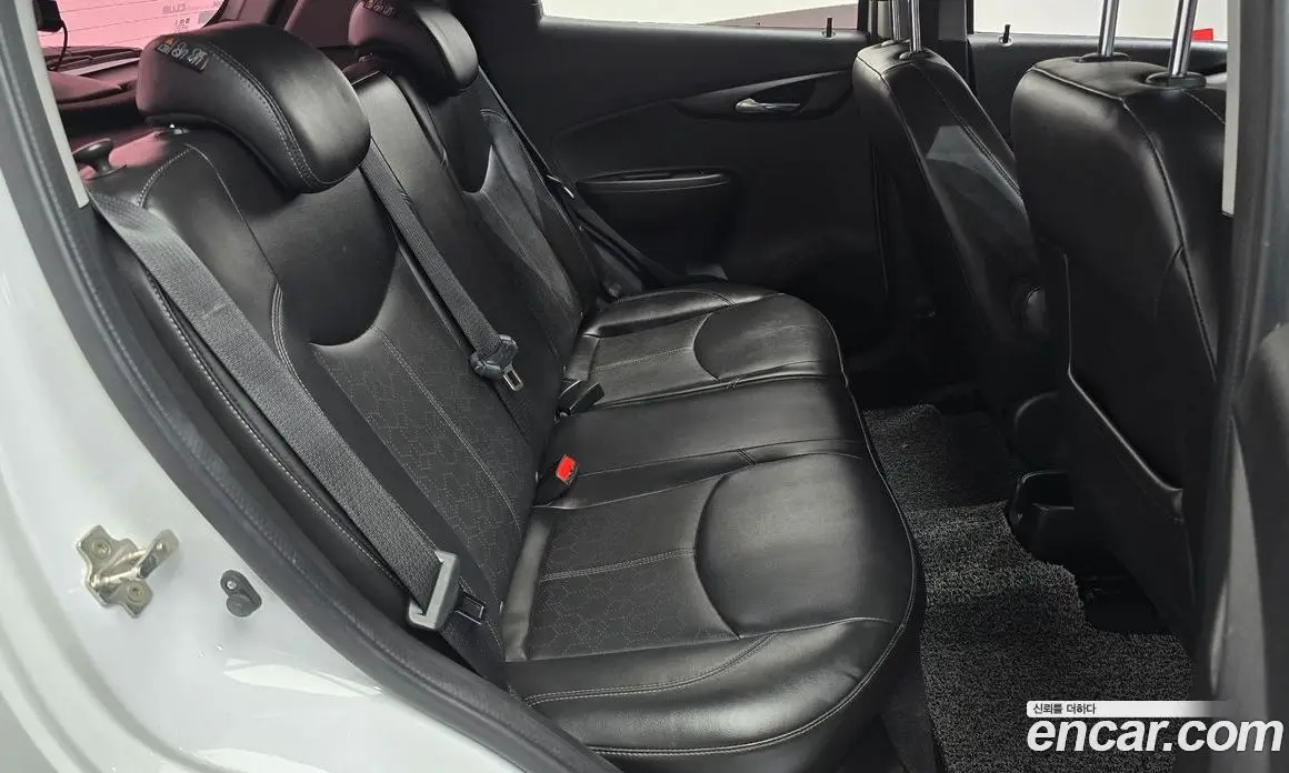 Chevrolet Spark 2015 1.0 автомат (гидро), фото 17