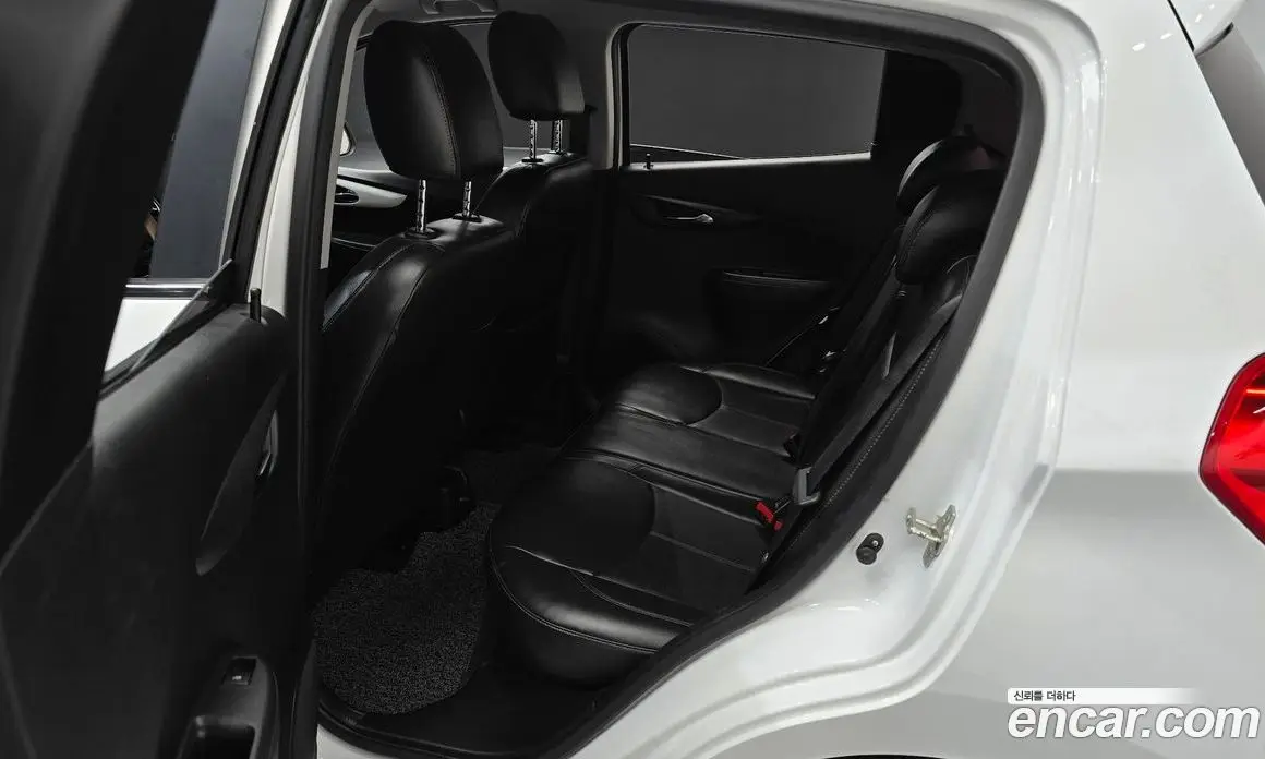Chevrolet Spark 2015 1.0 автомат (гидро), фото 18
