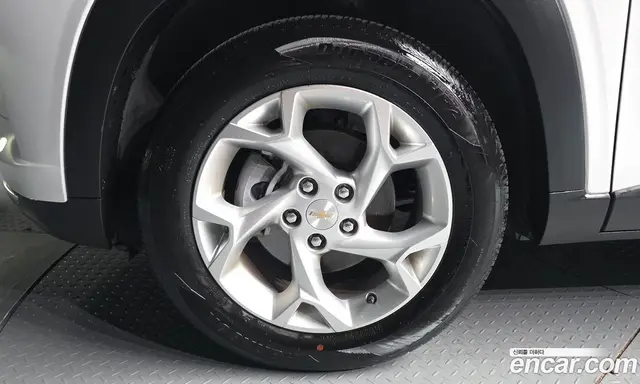 Chevrolet Trax 2024 1.2 автомат (гидро), миниатюра 5