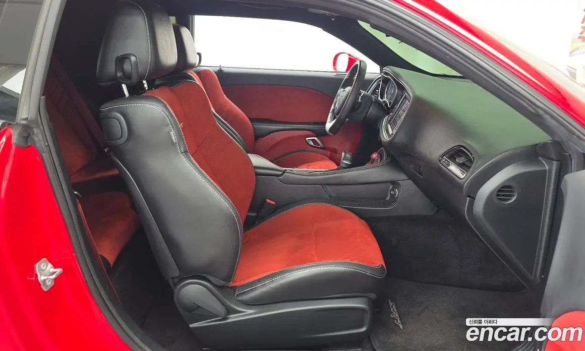 Dodge Challenger 2018 6.4 автомат (гидро), фото 11 Dodge Challenger 2018 6.4 автомат (гидро), фото 11