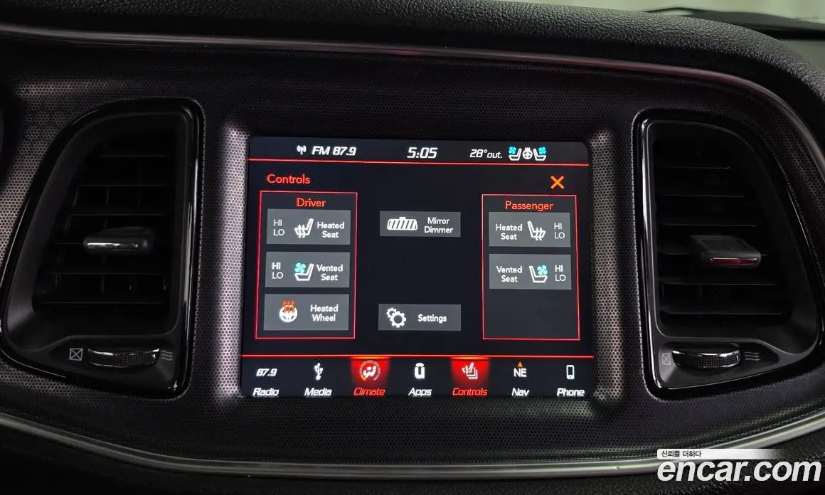 Dodge Challenger 2018 6.4 автомат (гидро), фото 17 Dodge Challenger 2018 6.4 автомат (гидро), фото 17