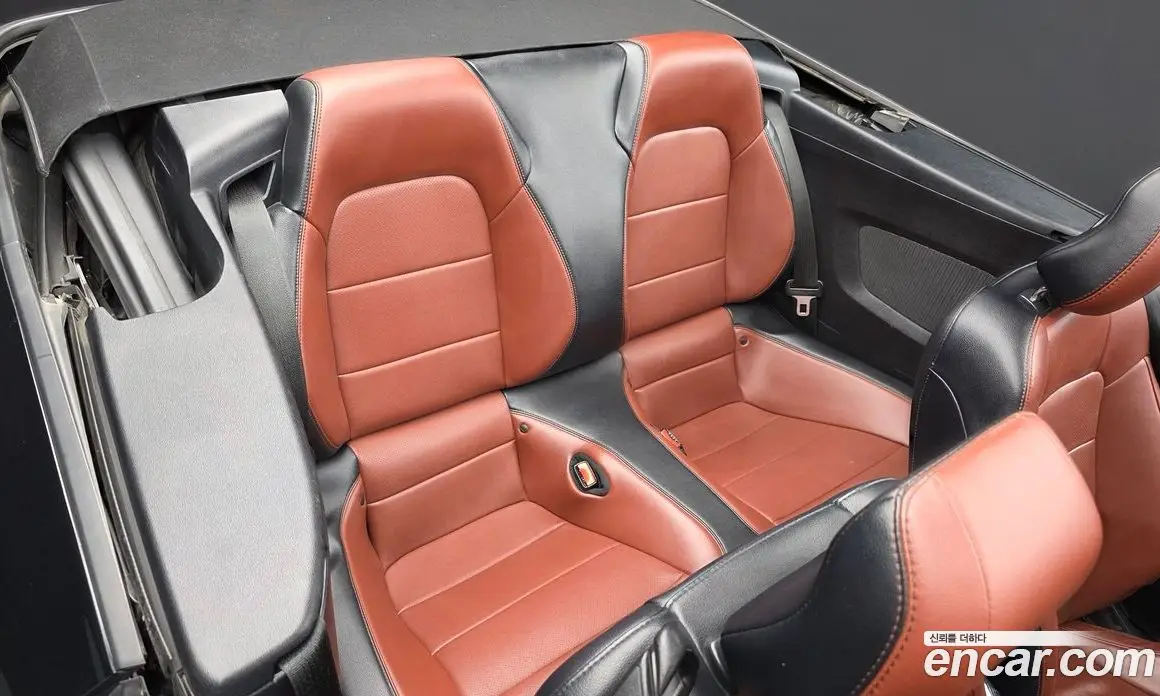 Ford Mustang 2016 2.3 автомат (гидро), фото 12 Ford Mustang 2016 2.3 автомат (гидро), фото 12