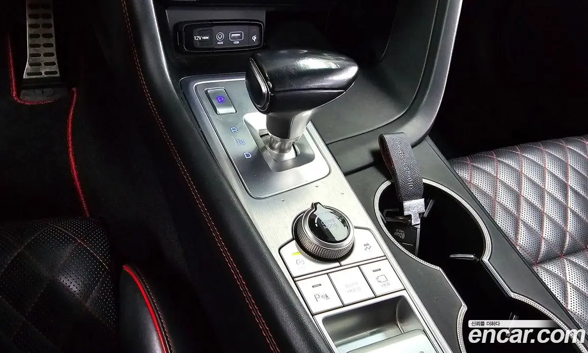 Genesis G70 2017 2.0 автомат (гидро), фото 12 Genesis G70 2017 2.0 автомат (гидро), фото 12