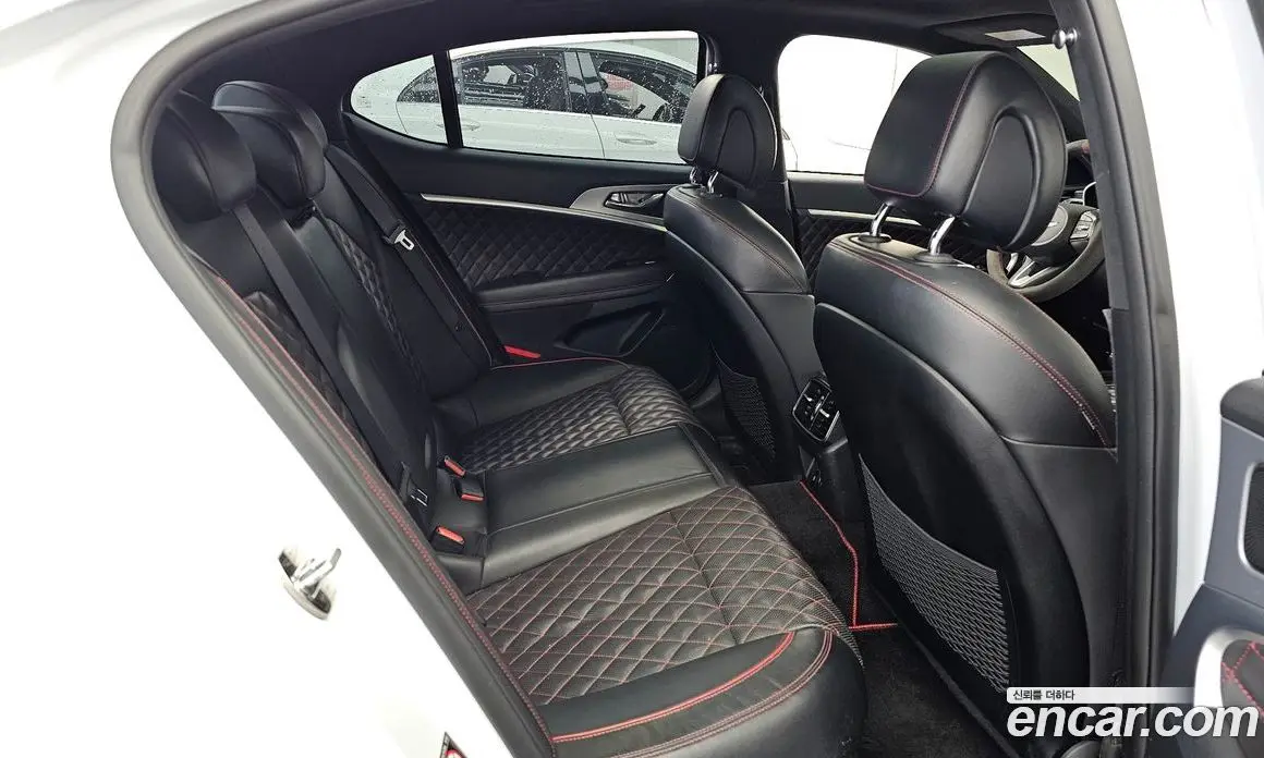 Genesis G70 2017 2.0 автомат (гидро), фото 18 Genesis G70 2017 2.0 автомат (гидро), фото 18
