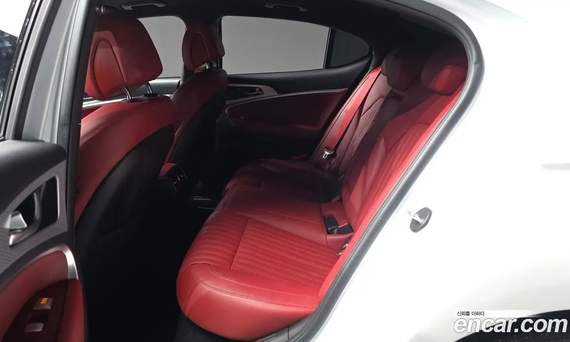 Genesis G70 2021 2.0 автомат (гидро), фото 16 Genesis G70 2021 2.0 автомат (гидро), фото 16