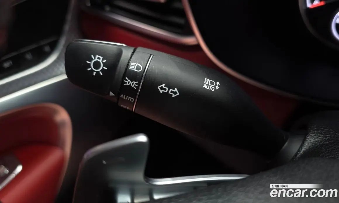 Genesis G70 2021 2.0 автомат (гидро), фото 30 Genesis G70 2021 2.0 автомат (гидро), фото 30