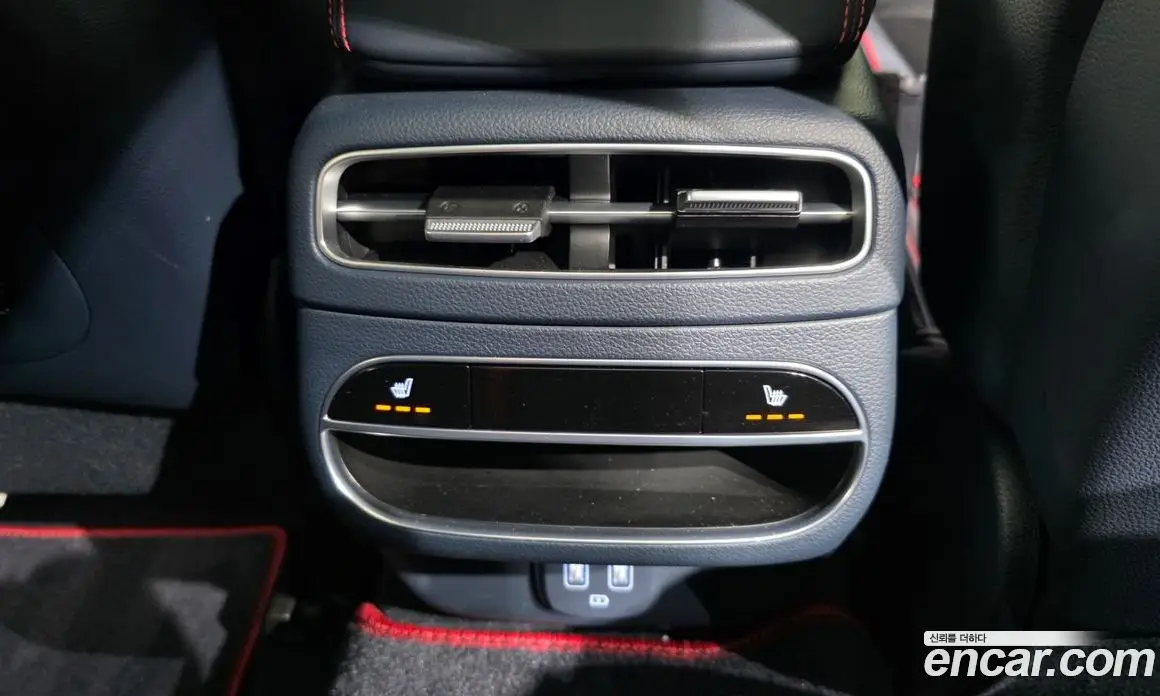Genesis GV70 2021 2.5 автомат (гидро), фото 19 Genesis GV70 2021 2.5 автомат (гидро), фото 19