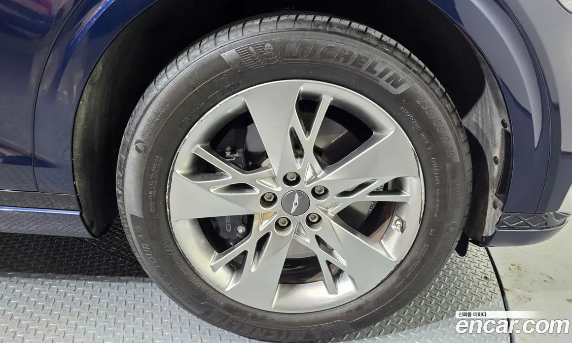 Genesis GV70 2021 2.5 автомат (гидро), фото 5 Genesis GV70 2021 2.5 автомат (гидро), фото 5