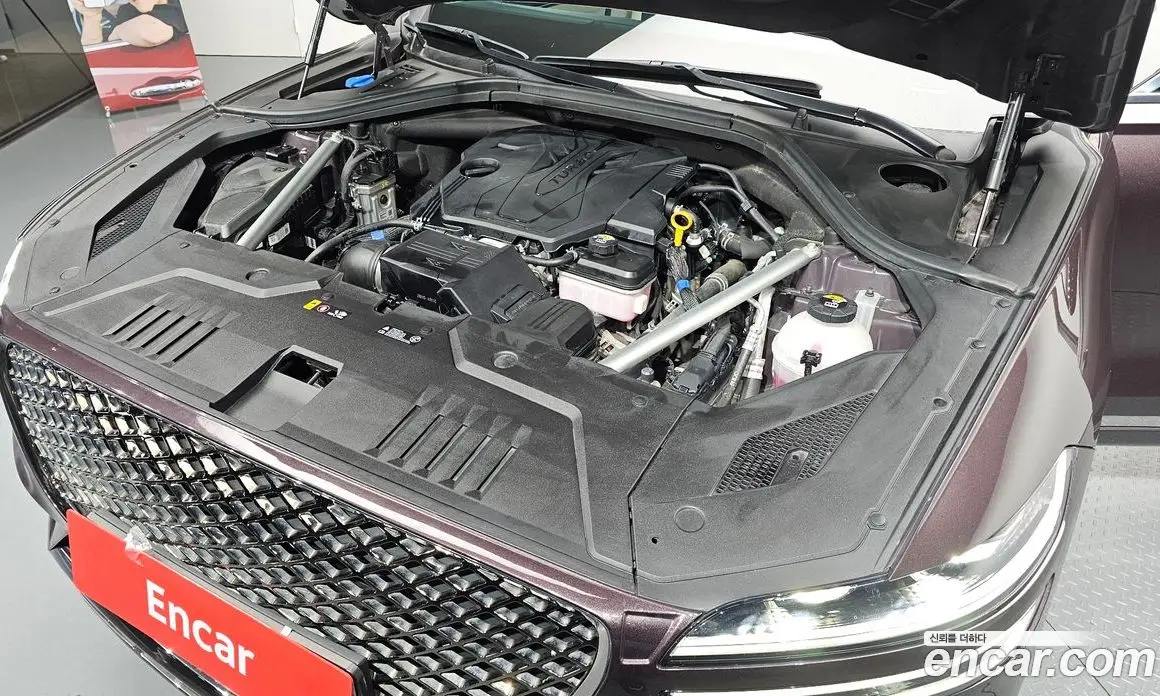 Genesis GV70 2021 2.5 автомат (гидро), фото 6 Genesis GV70 2021 2.5 автомат (гидро), фото 6