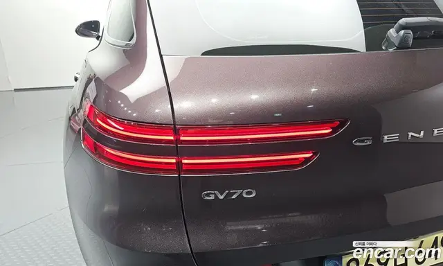Genesis GV70 2021 2.5 автомат (гидро), миниатюра 9 Genesis GV70 2021 2.5 автомат (гидро), миниатюра 9