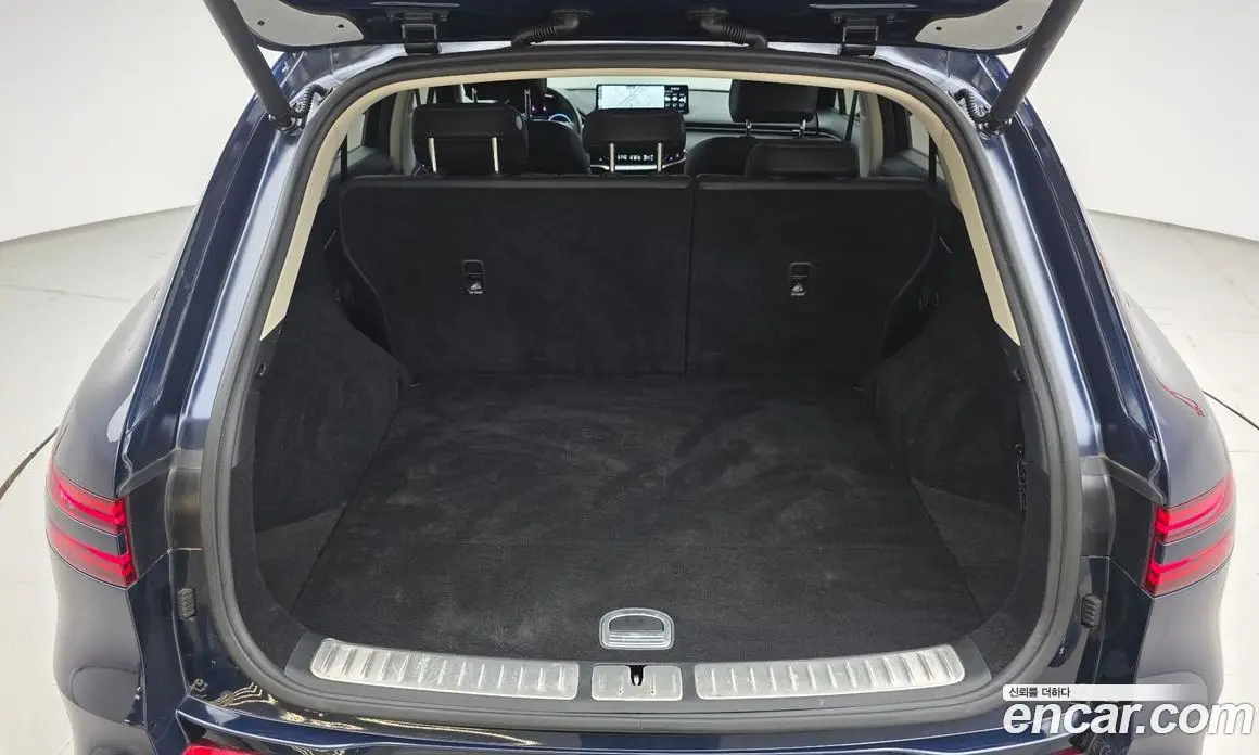 Genesis GV70 2022 2.5 автомат (гидро), фото 20 Genesis GV70 2022 2.5 автомат (гидро), фото 20