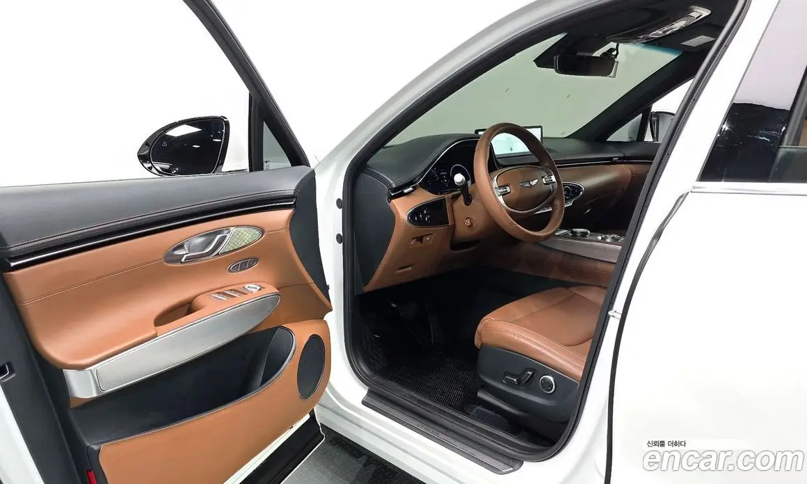 Genesis GV70 2022 2.5 автомат (гидро), фото 10 Genesis GV70 2022 2.5 автомат (гидро), фото 10